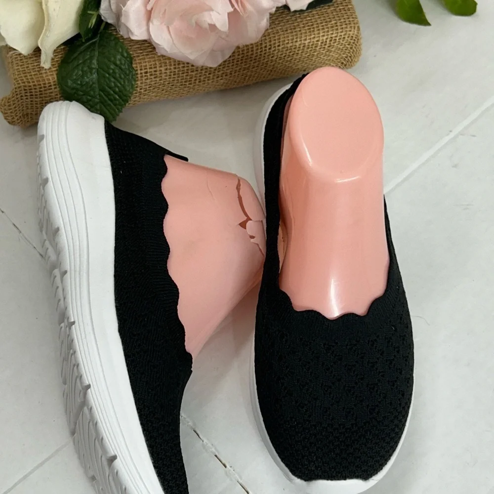 Black Women's Slip-On Shoes